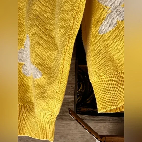 DKNY Butterflies 🦋 printed Cardigan For Kids - Picture 9 of 11